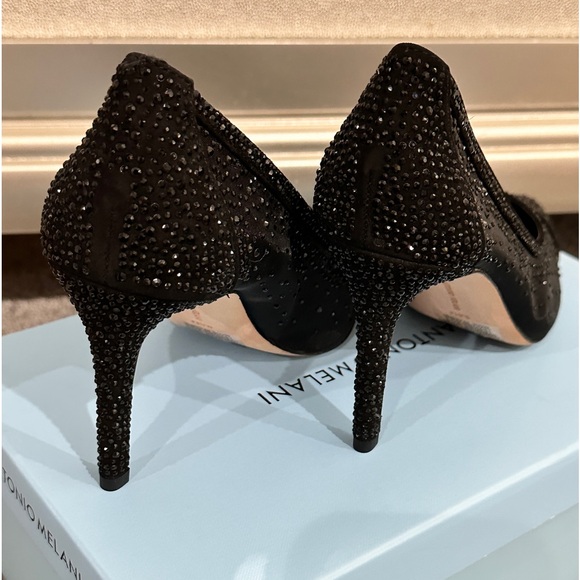 Women’s Antonio Melani Black Heels - Picture 4 of 5